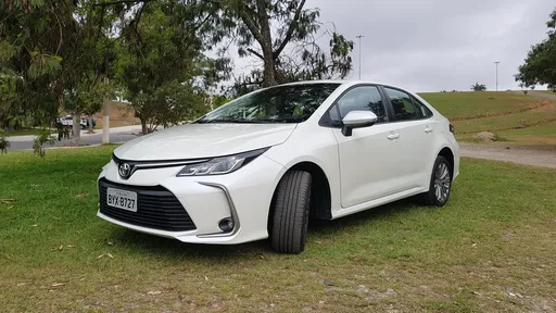 Análise | Toyota Corolla continua reinando em terra de SUVs