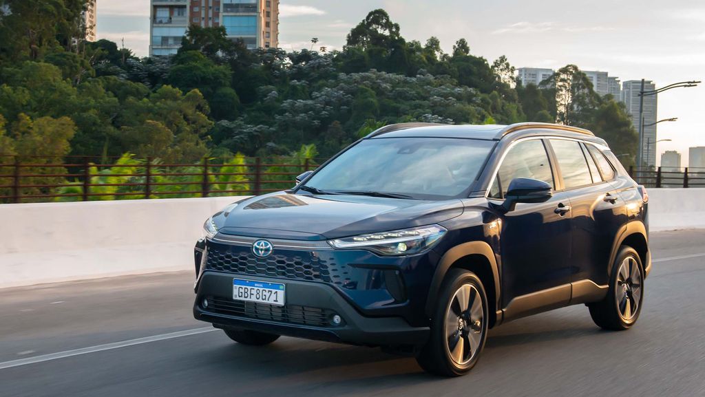 Toyota Corolla Cross visto de frentre