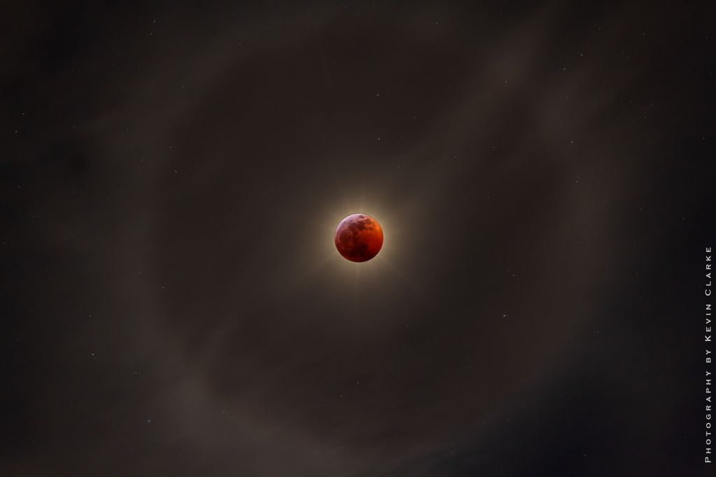 Eclipse total do Sol em janeiro de 2019 (Foto: Kevin Clarke)