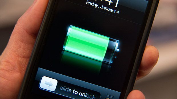 Bateria mais durável é o que os consumidores querem ao comprar novos smartphones