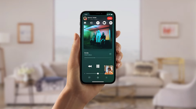 SharePlay permite que pessoas de uma mesma chamada possam aproveitar um conteúdo de streaming juntas (Imagem: Reprodução/Apple)