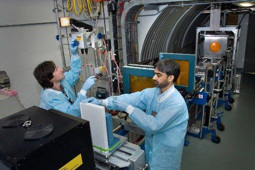 No Laboratório de Radiação Espacial da NASA, pesquisadores estudam os efeitos da radiação cósmica (Imagem: Reprodução/NASA)