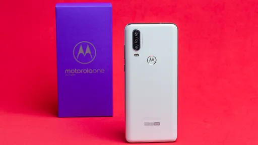 Motorola One Action começa a ser atualizado para o Android 11