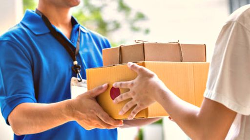 Quanto tempo o coronavírus sobrevive no plástico, maçaneta ou papelão?