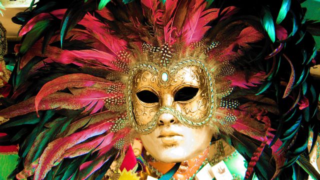 Facebook Live entra no clima de carnaval e libera máscaras especiais