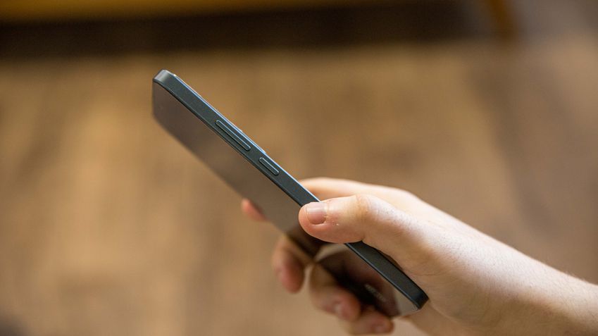 OPPO Reno 11F 5G (EMBARGO)