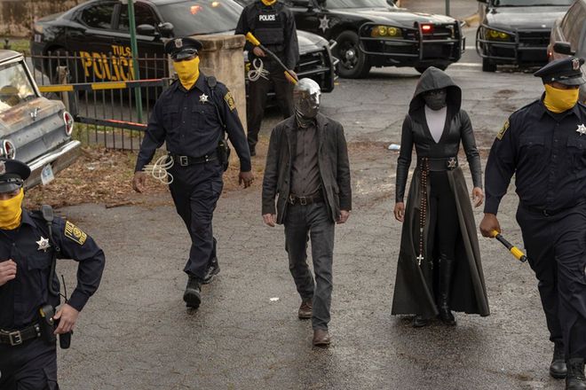 Crítica | Watchmen demora para engrenar, mas termina com gostinho de quero mais
