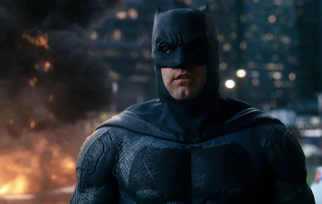 Ben Affleck iria estrelar e dirigir um filme solo do Batman, mas projeto acabou caindo na mão de Matt Reeves (Imagem: Divulgação/Warner Bros)