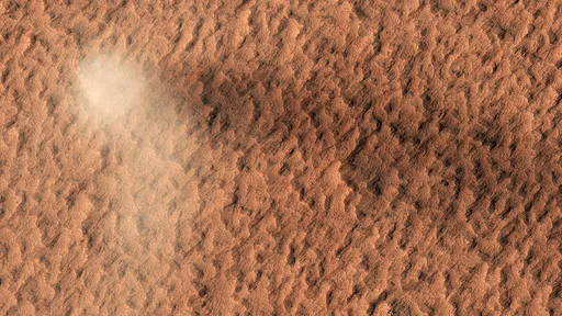 Foto rara com monstruosa tempestade de poeira em Marte é divulgada pela NASA