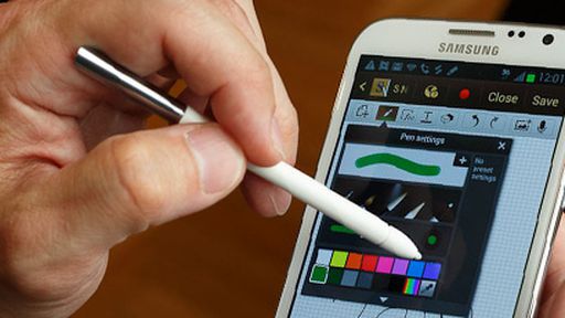 Galaxy Note II, funções de smartphone e tamanho de tablet