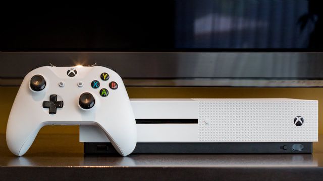 Xbox One S chega ao Brasil nesta sexta (22) por R$ 2.199