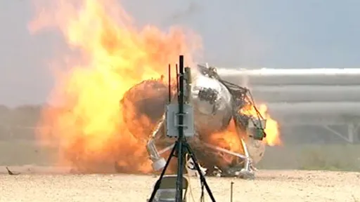 Vídeo: nave da NASA explode durante a realização de testes