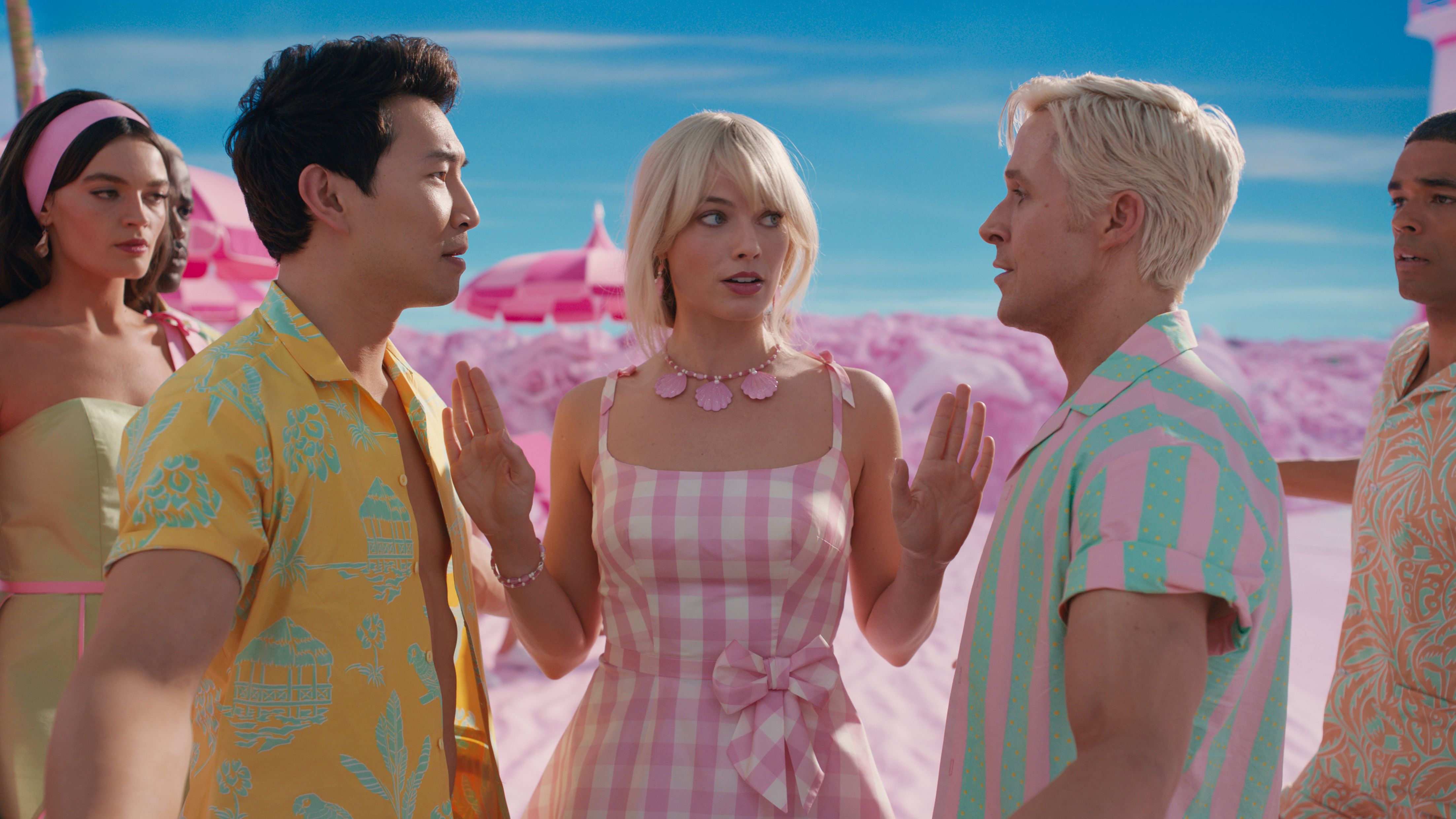 Margot Robbie é confirmada como Barbie em filme live-action