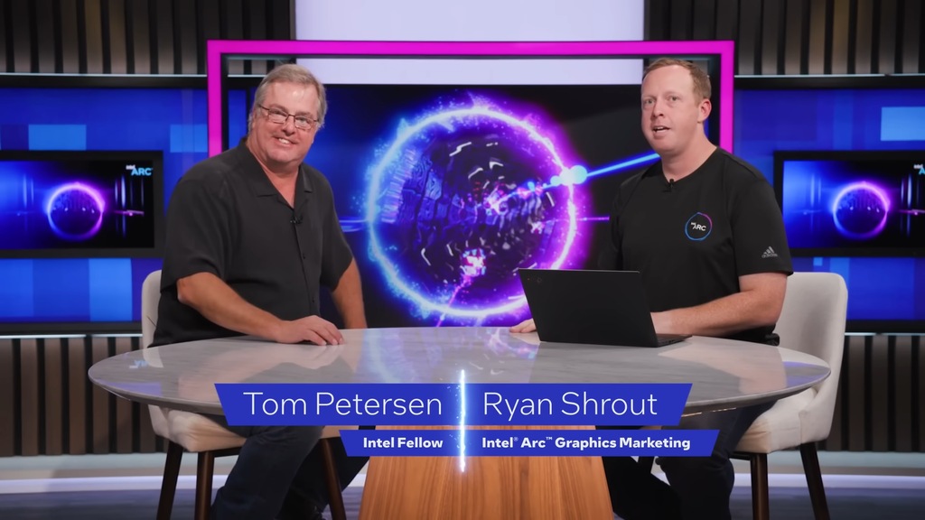 Tom and Ryan appear in several videos on Intel's YouTube channel to detail the company's technologies (Image: Reproduction/Intel)