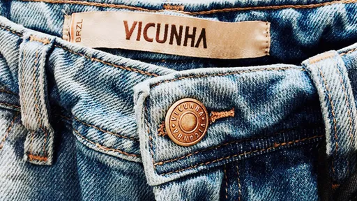 Empresa brasileira lança jeans capaz de bloquear odores
