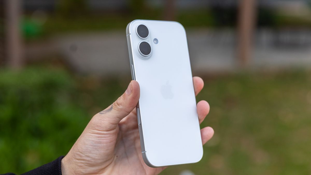 Mercado Livre faz queima de iPhone 17; modelo com 256 GB está com preço no chão