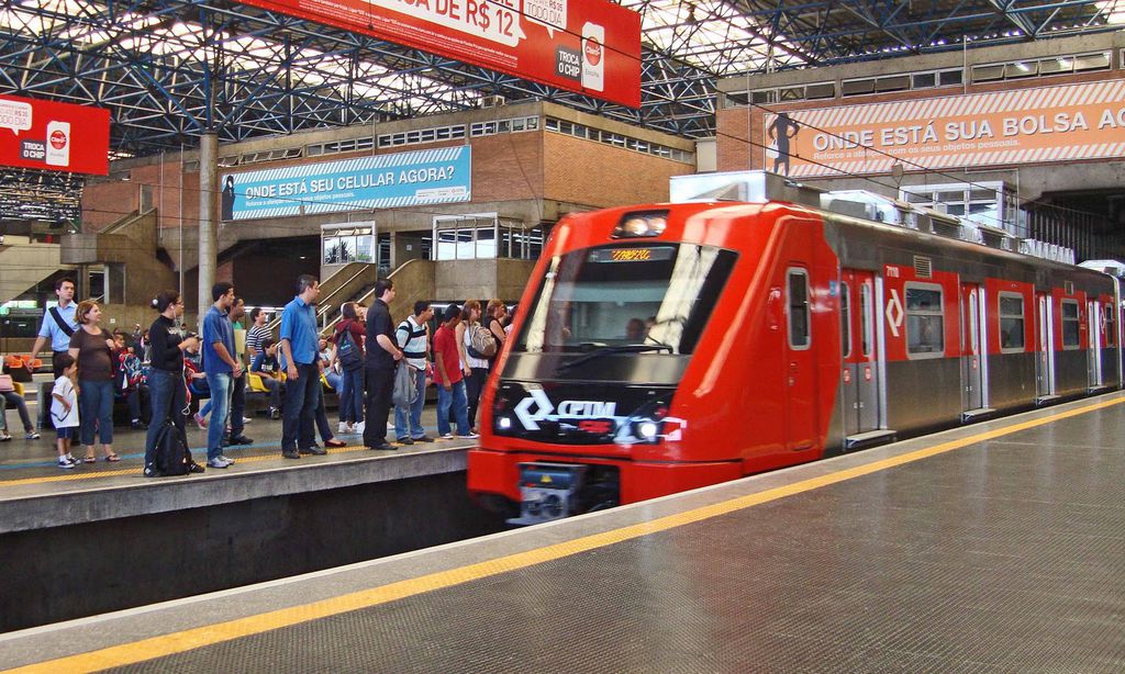 Estação Palmeiras-Barra Funda é uma das estações da CPTM com acesso gratuito à conexão Wi-Fi da Linktel (Foto: ViaTrolebus/Carlos Almeida)