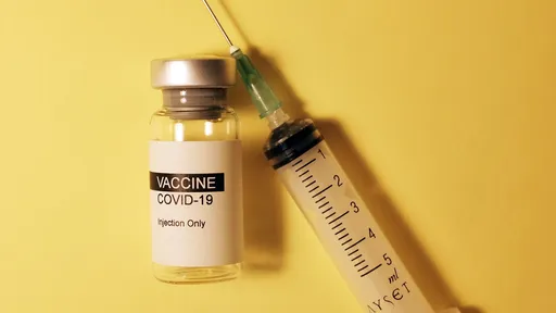 OMS prevê reforço anual das vacinas da COVID para grupos mais vulneráveis
