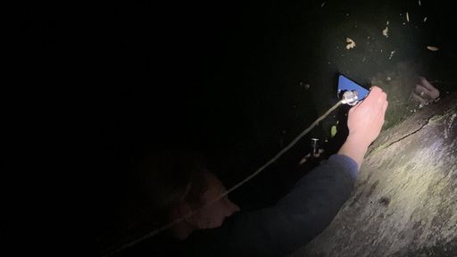 iPhone 12 Pro cai na água e é resgatado graças ao MagSafe