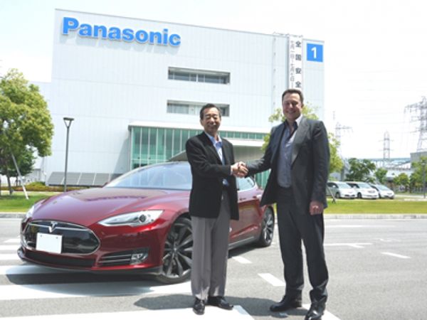Panasonic desfaz parceria para fabricação de células solares da Tesla em NY