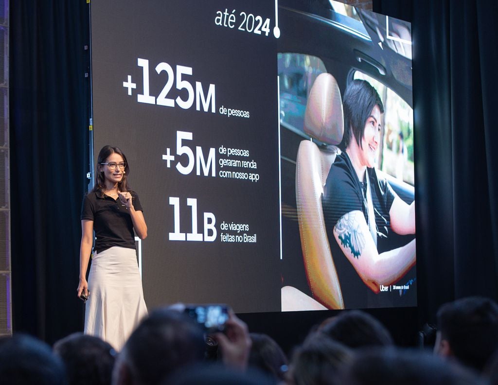 Diretora-geral da Uber no Brasil, Silvia Penna apresenta dados do app no país (Imagem: Divulgação/Uber)