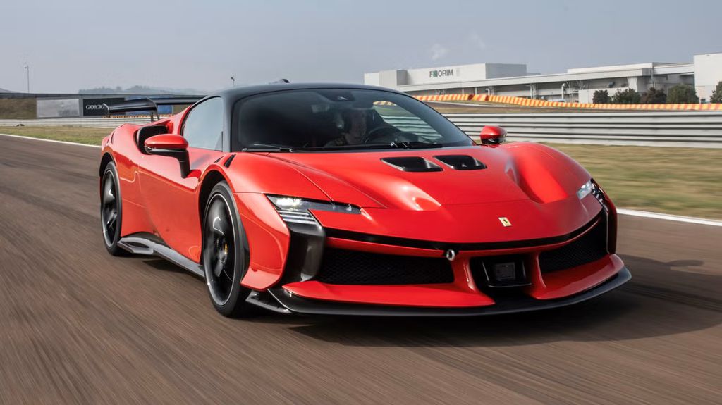 SF90 Stradale na pista