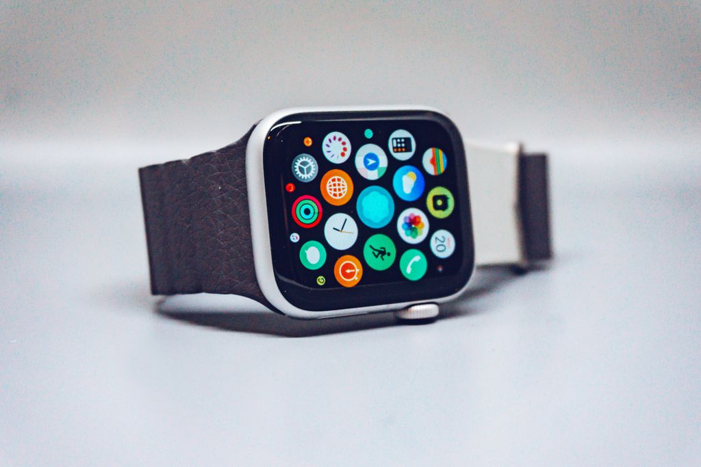 Apple Watch vai trazer dados mais precisos sobre condicionamento cardiovascular com a nova atualização (Imagem: Simon Daoudi/Unsplash)
