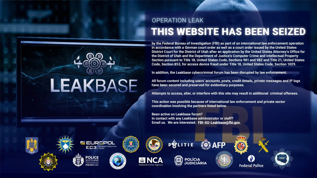 O fórum clandestino hacker LeakBase foi desmantelado pelo FBI e exibe, atualmente, a seguinte mensagem para quem tentar acessá-lo (Imagem: FBi/Europol/Divulgação)