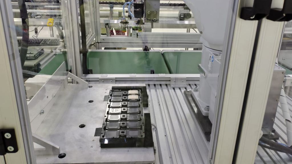 Imagem da fábrica da Lenovo