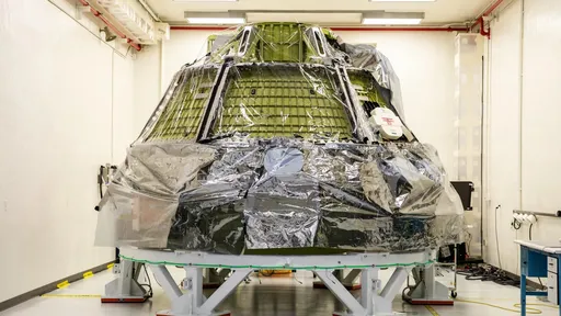 Espaçonave Orion para a missão Artemis II é ativada pela 1ª vez 