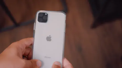 Fabricante de capas indica que Apple lançará iPhone 11, Pro e Pro Max