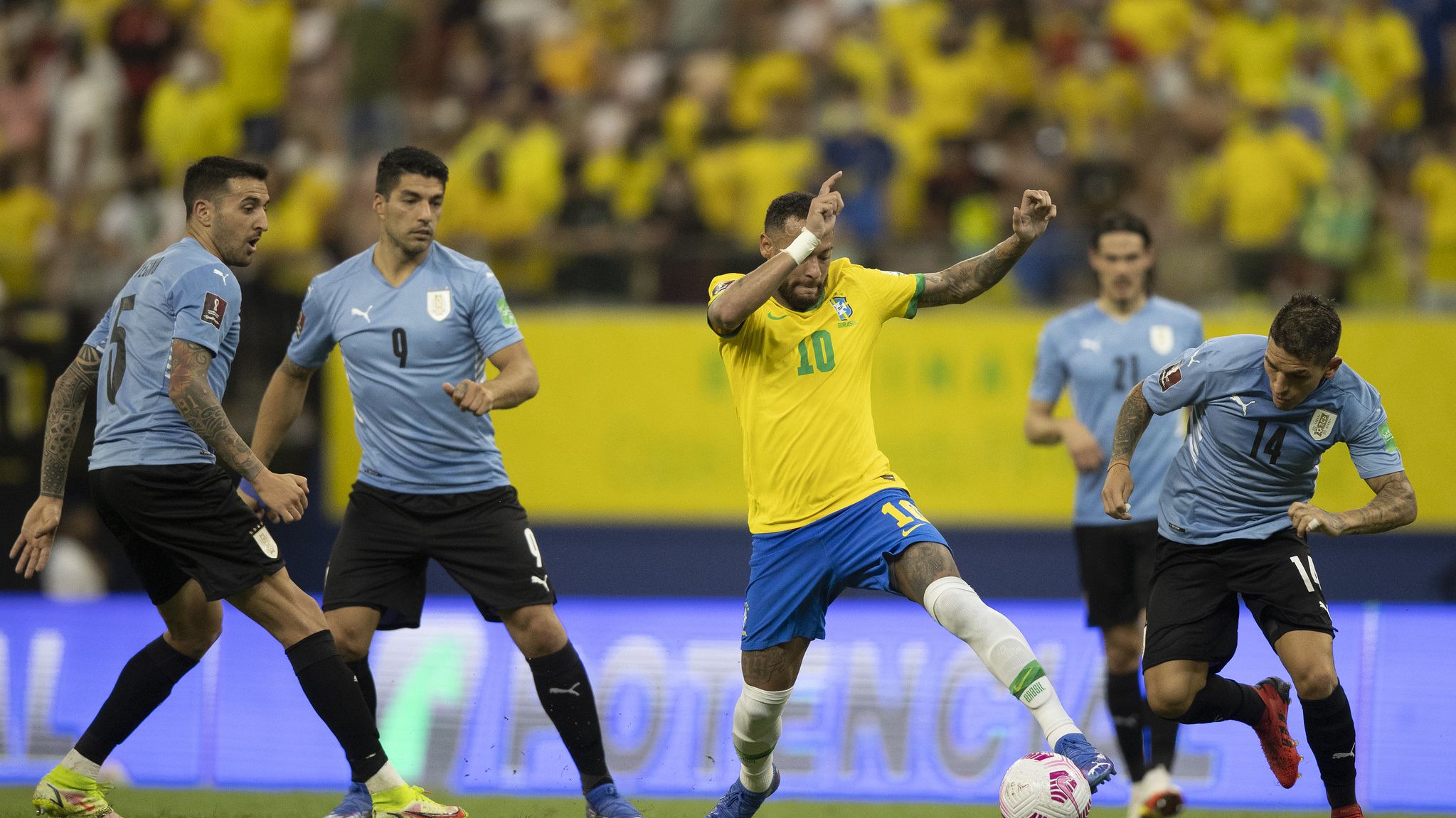 Brasil x Uruguai  Onde assistir ao jogo da Seleção pelas Eliminatórias? -  Canaltech