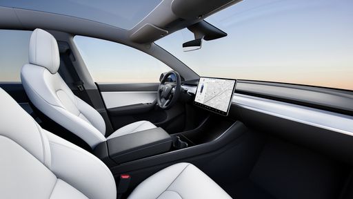 Atualização faz piloto-automático da Tesla ter bug perigosissímo; entenda