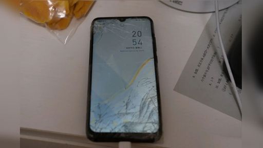 Redmi Note 8 cai do oitavo andar de um prédio e continua funcionando