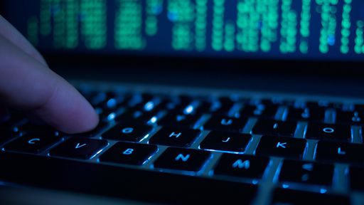 Dados de 40 mil brasileiros já circulam na internet após megavazamento