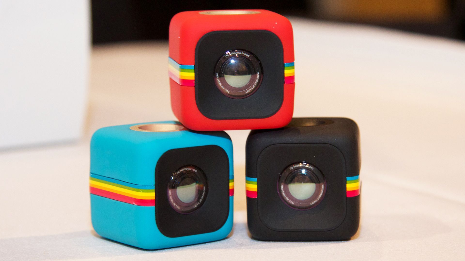 Камера cube. Экшн-камера Polaroid Cube. Экшн камера полароид Cube. Камера полароид куб. Экшен камера кубик.