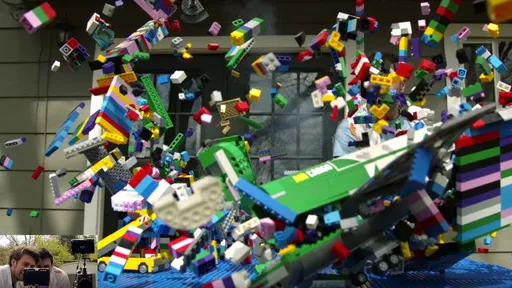 Confira a devastadora queda de um avião sobre uma cidade de LEGO em câmera lenta