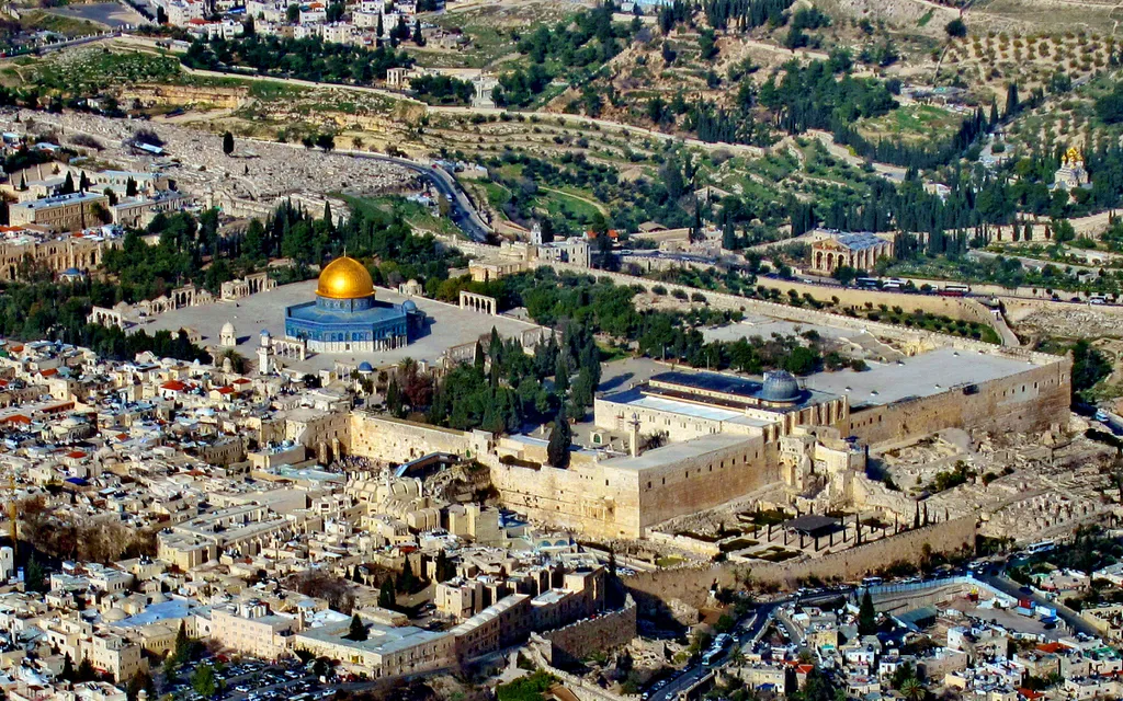 O Monte do Templo, local mais sagrado de Jerusalém a todas as religiões monoteístas (Imagem: Avraham Graicer/CC-BY-4.0)