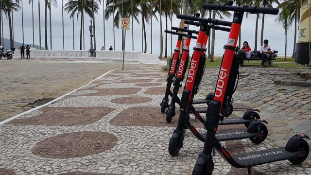 Uber aposta em patinetes elétricos no Brasil