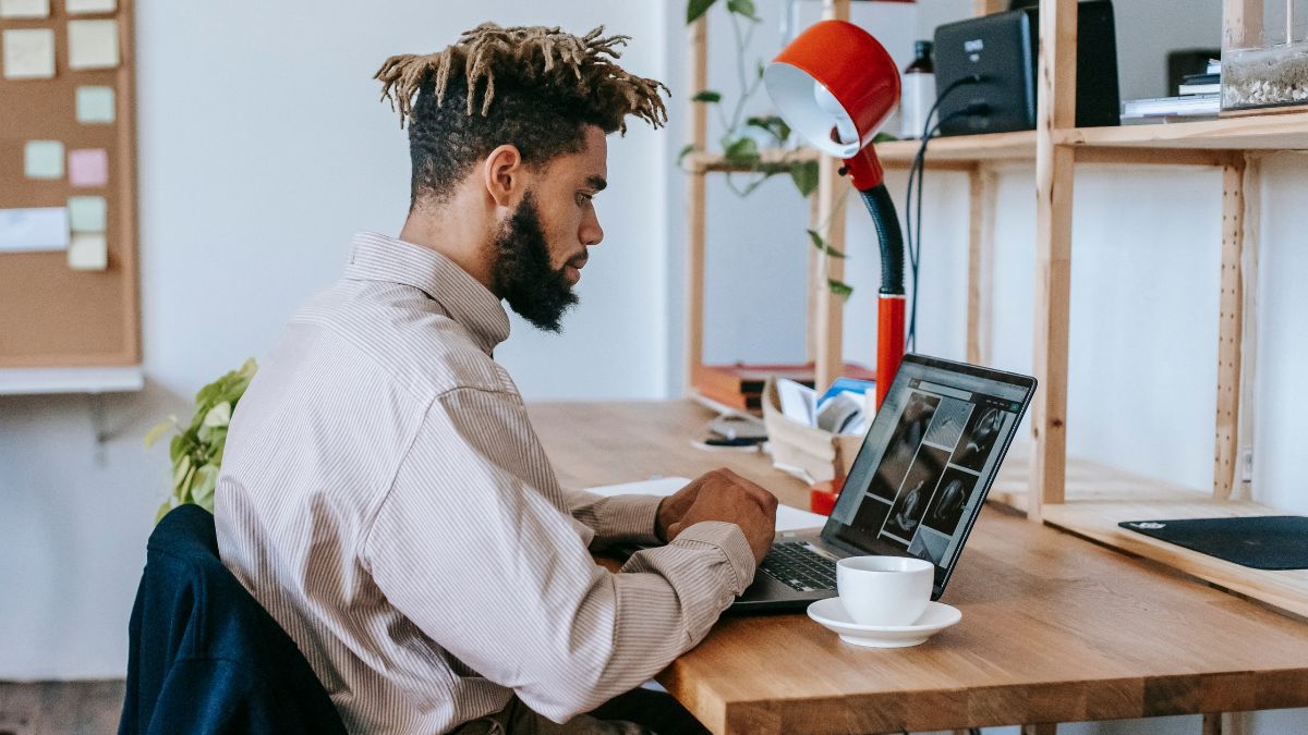 21 vagas em tecnologia com foco em IA e trabalho remoto