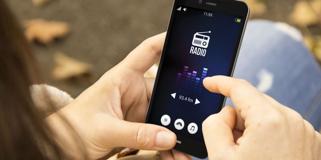 Consumo de rádio pelo celular alcança 25% dos consumidores (Imagem: MakeUseOf)