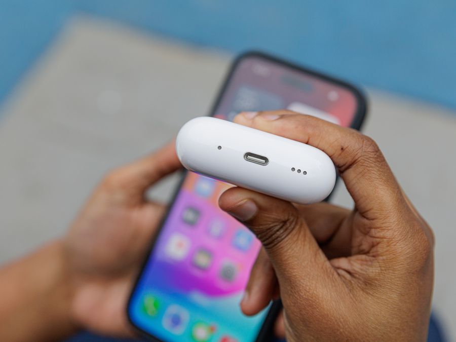AirPods Pro 2 USB-C vs Lightning - Hidden Differences