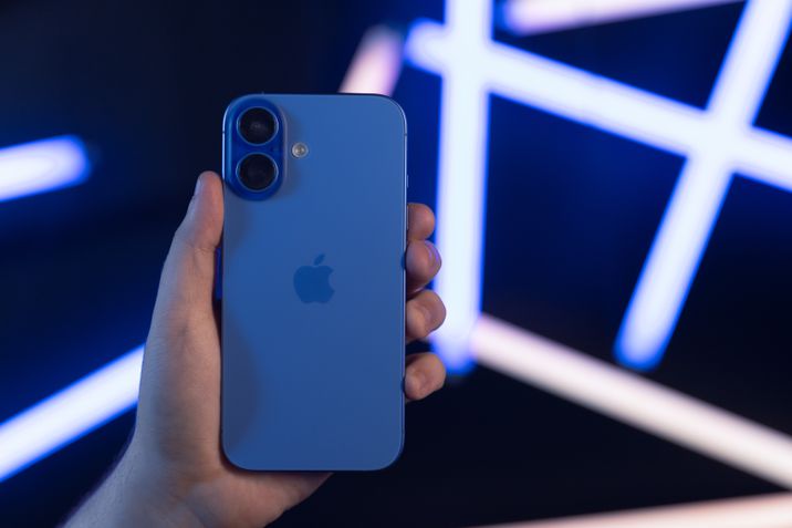 iPhone 16
