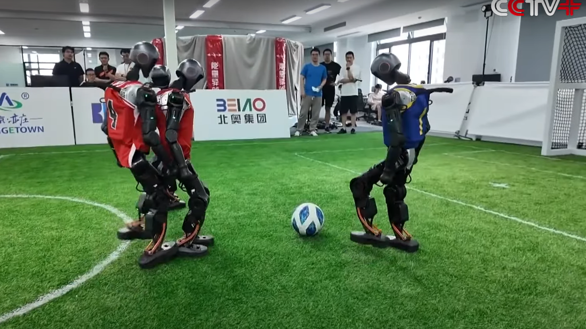 China promove campeonato de futebol entre robôs humanoides; veja o vídeo