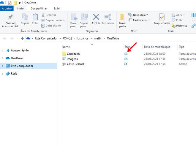 Na pasta do OneDrive no Windows 10, localize arquivos com o ícone de "Nuvem" (Captura de tela: Matheus Bigogno)