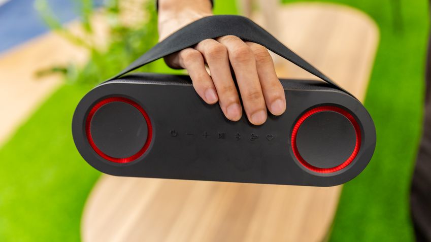 LG xboom Bounce