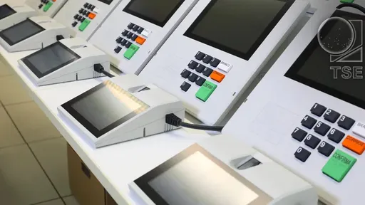 Mais segura e veloz: TSE anuncia nova urna eletrônica para Eleições 2022