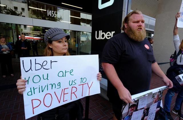 Protesto de motoristas de Uber, nos Estados Unidos (Imagem: US News & World Report)