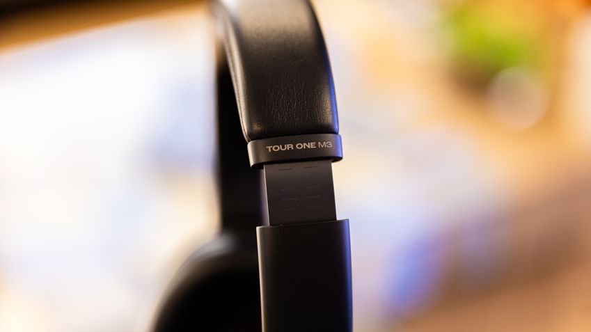 JBL Tour One M3