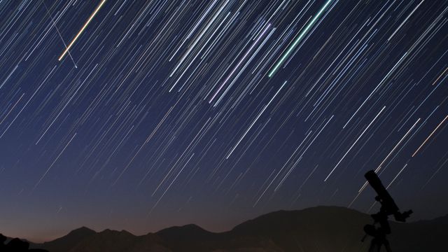 Chuva de meteoros pode ser vista do Brasil na madrugada de sexta-feira (22)